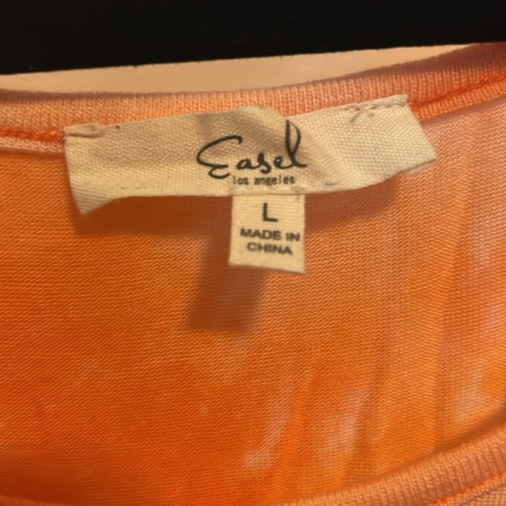 Orange tank!! 🧡 - Picture 3 of 5